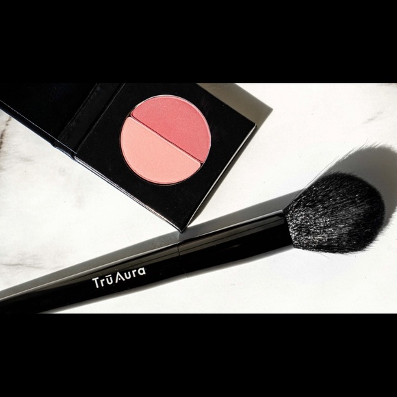 TRUAURA BEAUTY Blush  CORAL COLOR BALANCE BLUSH - Picture 1 of 5